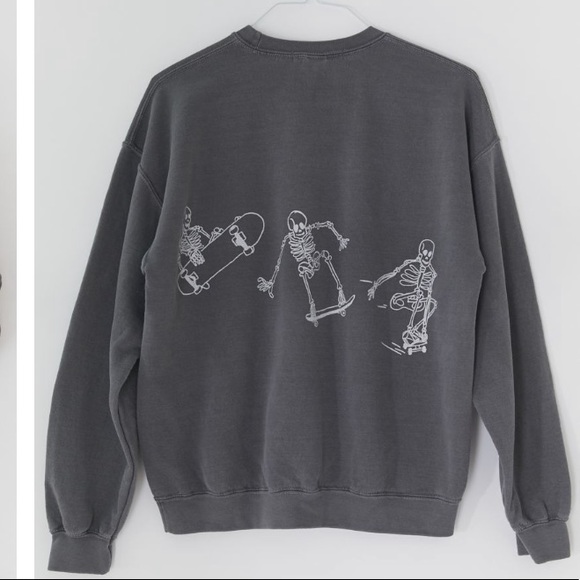 urban outfitters skateboard skeletons sweatshirt - Picture 2 of 8